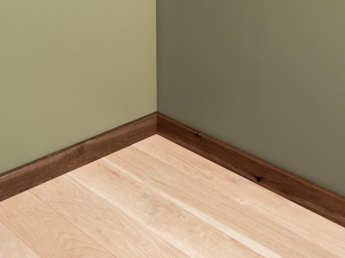 Battiscopa rovere affumicato
