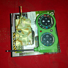 Carroarmato radiocomandato TIGER I pari nuovo funziona con 4 pile a stick 1,5 vt