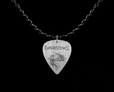 Ciondolo ispirato alla roccia