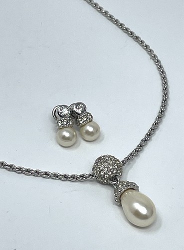 Set collana orecchini - e,