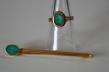 Parure anello e spilla oro  750 con  agata verde anni '70 . Usato