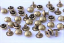 180pz borchie semisfere con RIVETTO bronzo 8mm semi-spherical stud rivet bronze
