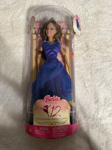 Barbie 12 principesse - ~,