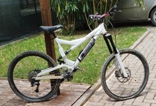 Bicicletta da sterrato -  Commencal Supreme DH - Bianca - Freni a disco