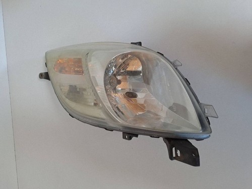 Faro proiettore anteriore
