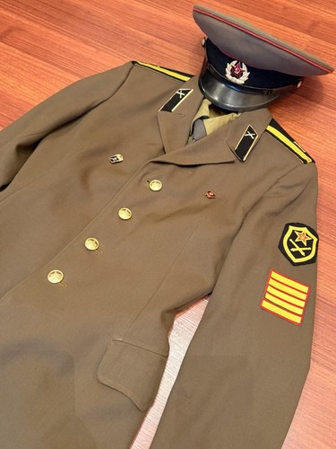 Vestiti vintage tuta