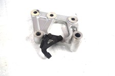 4TX214190035 SUPPORTO MOTORE DESTRO YAMAHA TDM 850 2000 A 2001