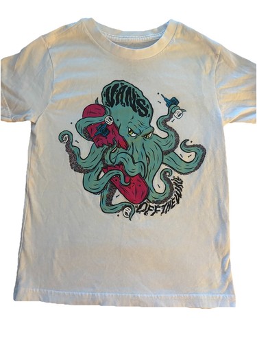 Shirt vans off the wall - the,