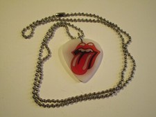 GC- CIONDOLO / COLLANA a forma