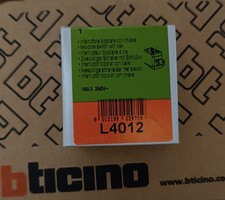 Interruttore Bipolare 0/1 a chiave Bticino Living International L4012 