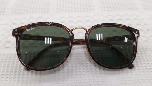 Occhiali sole modello - occhiali,