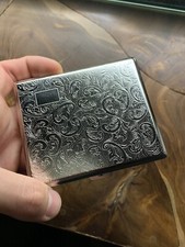 Portasigarette in metallo