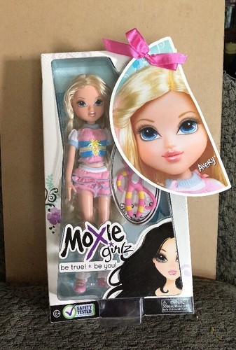 Moxie girlz avery - *avery, scimmia