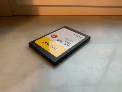 Hard disk solido ssd - solido, intenso
