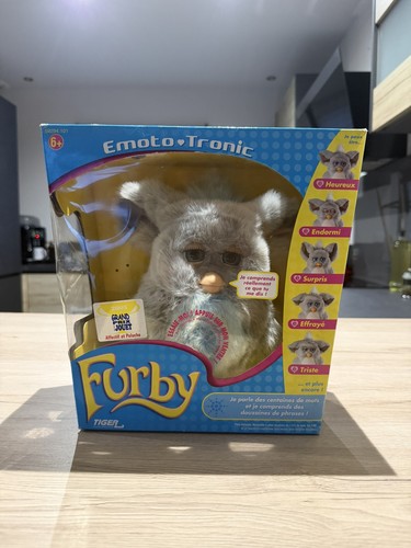 Neuf boite furby tiger de - en,