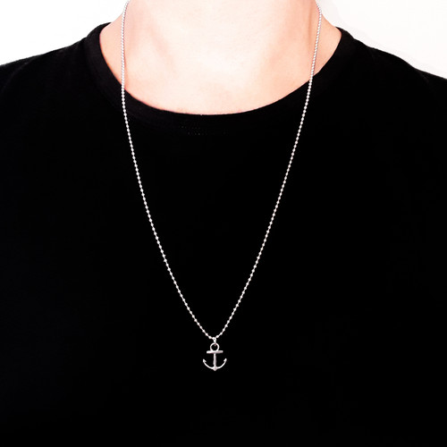 Collana lunga con ciondolo