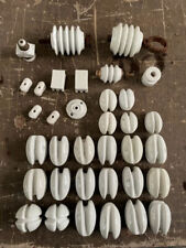 LOTTO VECCHI ISOLATORI E ACCESSORI ELETTRICI IN CERAMICA 