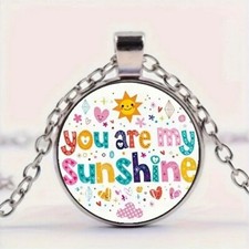 Collana con ciondolo in vetro