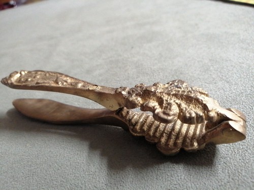 Antico schiaccianoci ottone - in,
