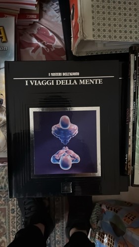 Libri i misteri - -,