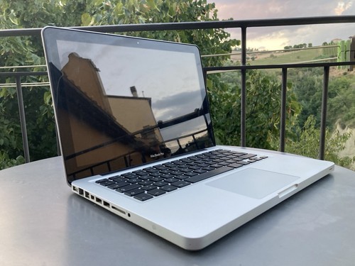 Apple macbook pro - apple,