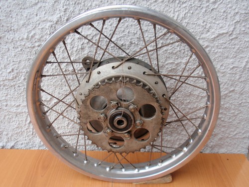 Suzuki 250 380 550 - suzuki, gt