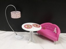 BARBIE MATTEL DIVANO LAMPADARIO LAMPADA TAVOLO ACCESSORI 