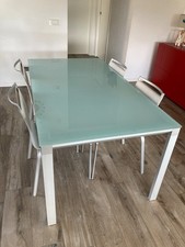 tavolo da pranzo in vetro