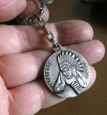 Ancien porte clé métal