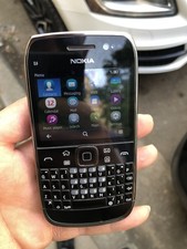 Nokia E6-00 - Nero - SBLOCCATO
