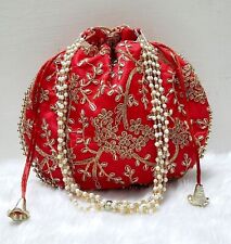 Borsa bomboniera ricamata di