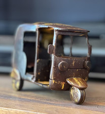Handcraft Coconut Shell Tuk