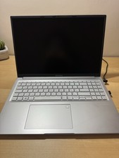 asus vivobook i7
