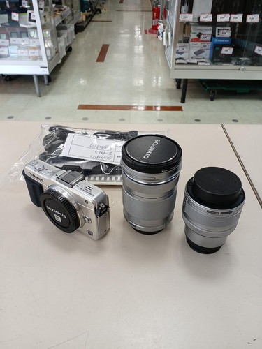 Kit fotocamera mirrorless