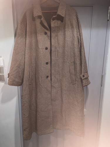 Cappotto sopra quadri con - a,