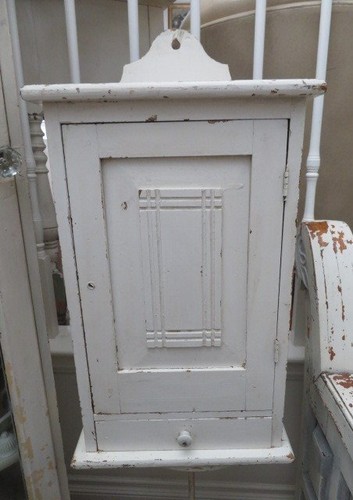 Vecchio armadio legno - vecchio, in