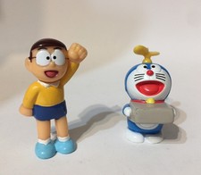 Doraemon + Nobita Nobi Guglielmo Coppia Figure H 3,5 cm Circa F. Fujio Come Foto