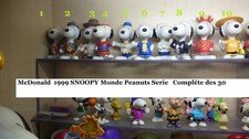 Snoopy World - 30 figurines  -