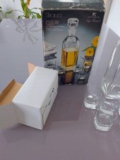 set 7 pezzi con bottiglia per