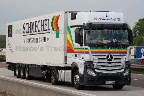 Foto camion mercedes benz - foto,