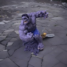 STATUA PERSONALIZZATA HULK