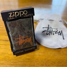 Accendino mimetico Stussy