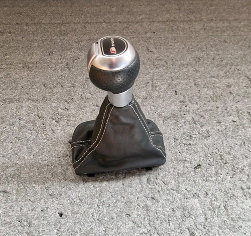 Audi 2010 18 cuffia - 8u, 2010-18