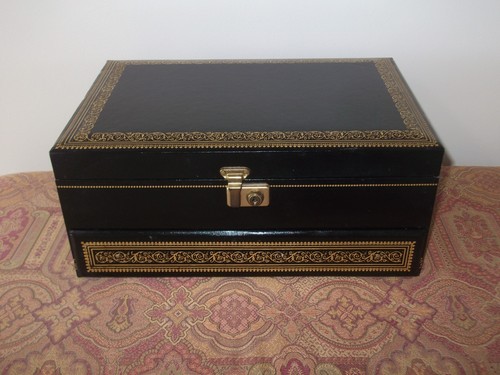 Vintage mele wooden three - three, tier