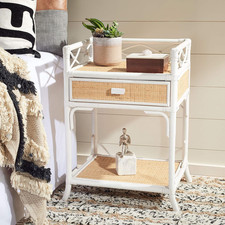 Comodino Rumi in rattan bianco