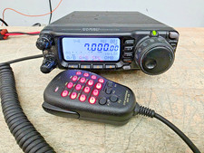 YAESU FT-100 HF/VHF/UHF
