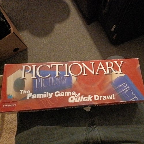 Pictionary the family - -,