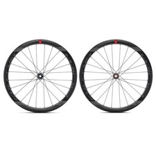 Coppia ruote in carbonio