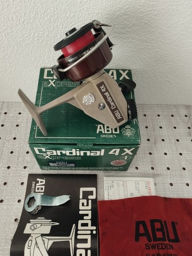 Abu cardinal 663394 - abu,