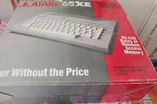 Computer Atari 800 XE Atari 8 bit + cavo alimentatore/TV works CLASSIC 8-bit in confezione originale